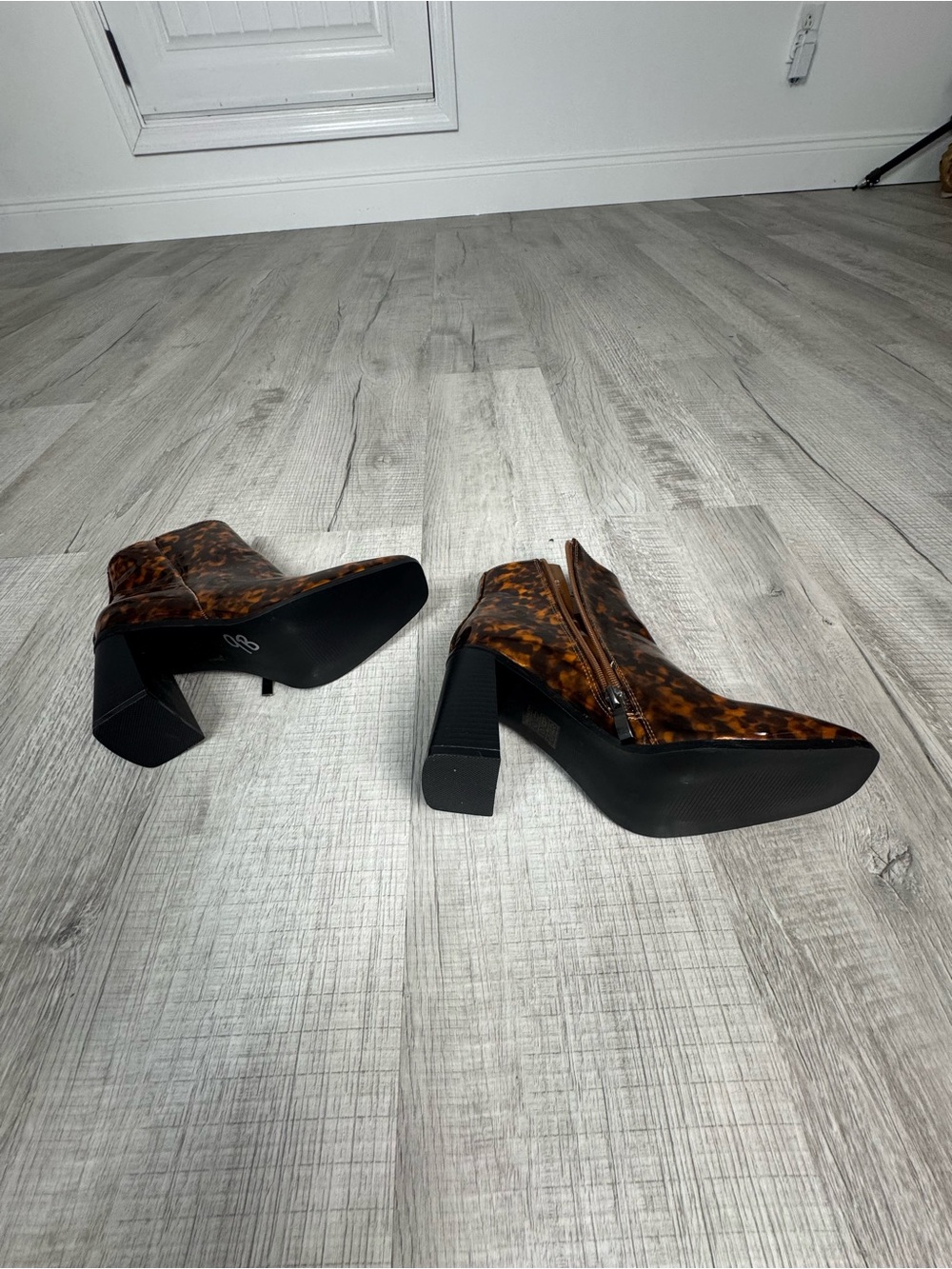 Nasty Gal Tortoiseshell Patent Ankle Boots Block Heel Square Toe Women’s US 9 - Picture 9 of 16